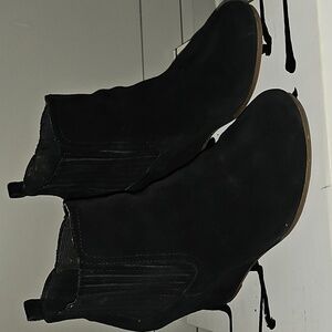Dolce Vita Posie Black Suede Ankle Boots 8.5